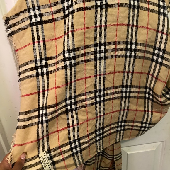 Burberry London Vintage Wool Nova Check Scarf - Picture 4 of 8